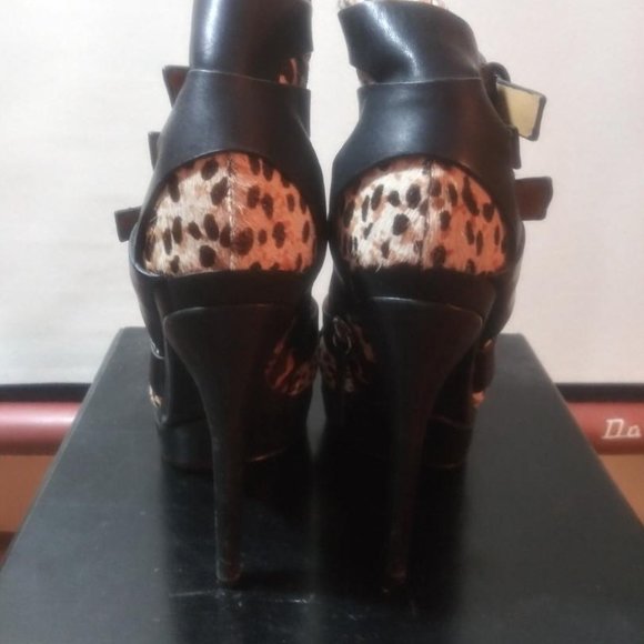 L.A.M.B. (Lamb) Dorrie Leopard & Leather Platform Open Toe Heels - Picture 3 of 4